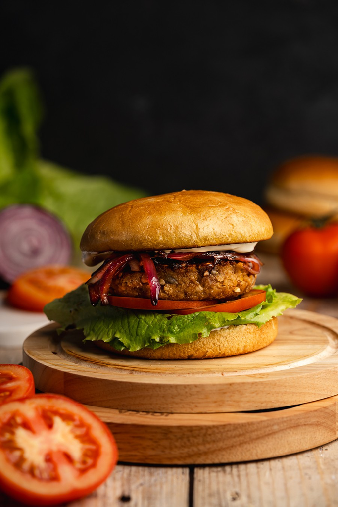 invpzo-veggie burger-6(2).webp