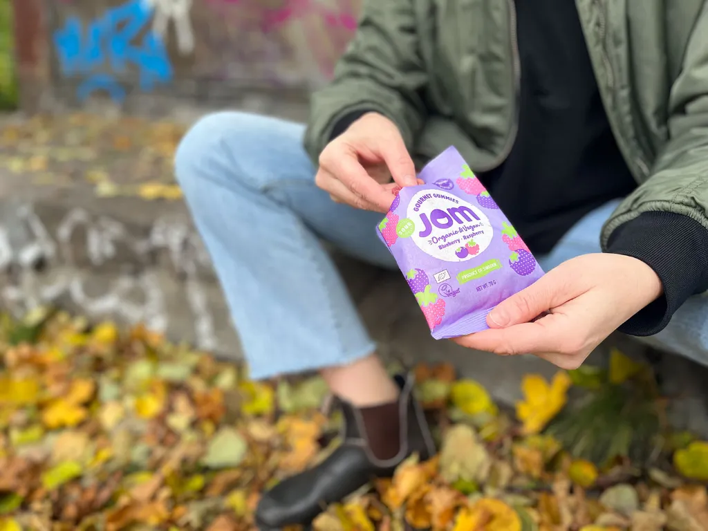 JOM_Blueberry_Rasberry_fall.webp