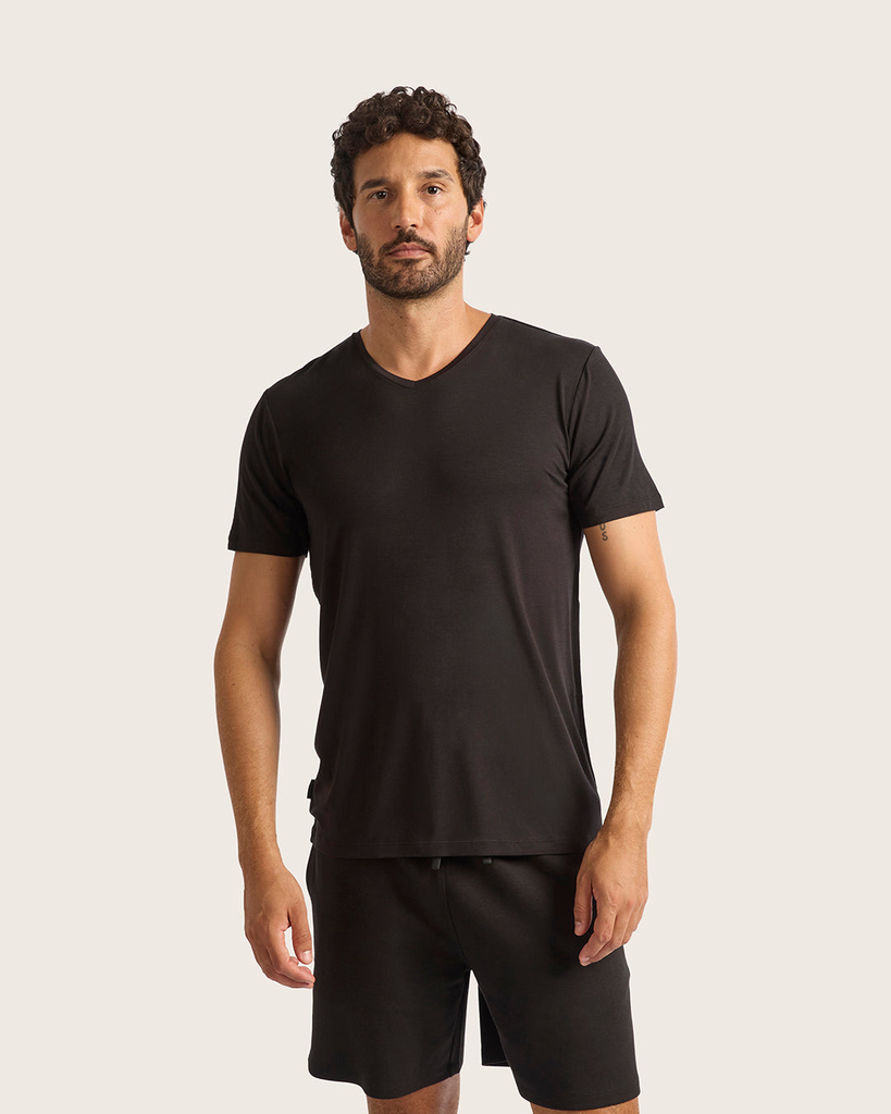 T-shirt à col en V pour homme